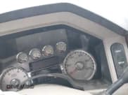 ✅ 2008 Ford F-250 XL • VIN: 1FTSW21RX8ED81676 • Lot: 40961244. Wystawiony na IAAI z przebiegiem Nie podano. Bezpłatny archiwum sprzedaży aukcyjnych z USA i szczegółowy raport historii pojazdu na DreamBid. Zdjęcie 7.