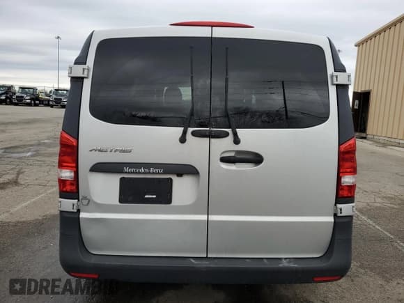 ✅ 2018 Mercedes-Benz Metris Cargo • VIN: WD3PG2EA0J3410329 • Lot: 51676065. Listed on Copart with 104,670 mi. Free auction sales archive from the USA and detailed vehicle history report at DreamBid. Image 6.