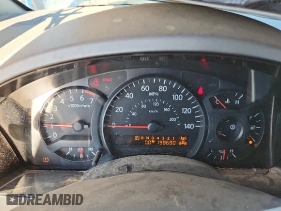 ✅ 2005 Nissan Armada LE • VIN: 5N1AA08BX5N737803 • Lot: 93011475. Wystawiony na Copart z przebiegiem 198 680 mil. Bezpłatny archiwum sprzedaży aukcyjnych z USA i szczegółowy raport historii pojazdu na DreamBid. Zdjęcie 9.