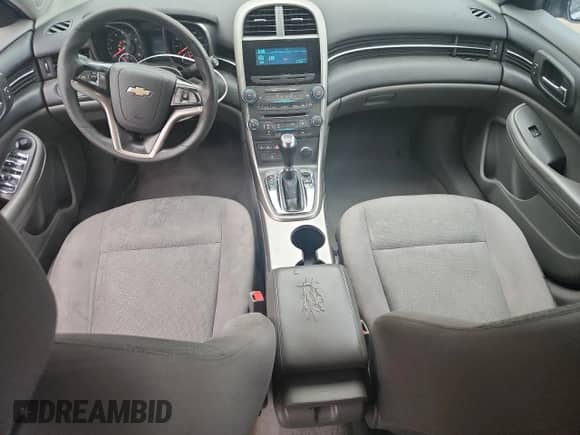 2013 Chevrolet Malibu LS с VIN 1G11B5SA5DF355890, выставлен на аукционе Copart как лот 82035045 с пробегом 148 403 миль миль и Списание • Salvage title. История ставок и продаж доступна на DreamBid. Изображение 8.