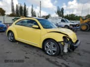 ✅ 2013 Volkswagen Beetle 2.5L w/Sun/Sound/Nav • VIN: 3VWJX7AT6DM681802 • Лот: 51285715. Опубликован ранее на Copart с пробегом 54 481 миль. Бесплатный доступ к архиву аукционных продаж из США и подробный отчёт об истории автомобиля на DreamBid. Изображение 4.