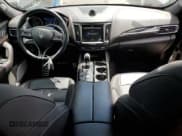 ✅ 2018 Maserati Levante S GranSport • VIN: ZN661YUS0JX291446 • Лот: 50502414. Опубликован ранее на Copart с пробегом 38 987 миль. Бесплатный доступ к архиву аукционных продаж из США и подробный отчёт об истории автомобиля на DreamBid. Изображение 8.