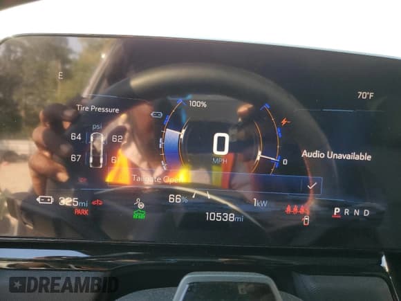 ✅ 2025 Chevrolet Silverado 1500 • VIN: 1GC402EL6SU406523 • Лот: 81186035. Опубликован ранее на Copart с пробегом 10 538 миль. Бесплатный доступ к архиву аукционных продаж из США и подробный отчёт об истории автомобиля на DreamBid. Изображение 9.