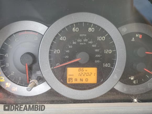 ✅ 2010 Toyota RAV4 • VIN: JTMZF4DV1A5025917 • Лот: 81991755. Опубликован ранее на Copart с пробегом Не указан. Бесплатный доступ к архиву аукционных продаж из США и подробный отчёт об истории автомобиля на DreamBid. Изображение 9.