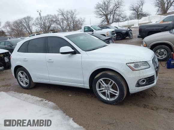 ✅ 2015 Audi Q5 Premium Plus • VIN: WA1CMAFPXFA102124 • Лот: 41696162. Опубликован ранее на IAAI с пробегом 104 757 миль. Бесплатный доступ к архиву аукционных продаж из США и подробный отчёт об истории автомобиля на DreamBid. Изображение 13.