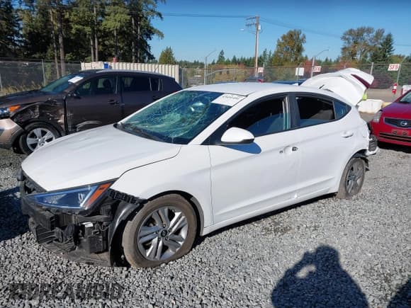 ✅ 2020 Hyundai Elantra Value Edition • VIN: 5NPD84LFXLH578406 • Lot: 43451491. Listed on IAAI with 76,988 mi. Free auction sales archive from the USA and detailed vehicle history report at DreamBid. Image 17.