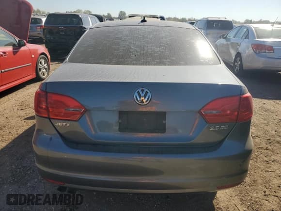 ✅ 2013 Volkswagen Jetta SE • VIN: 3VWDX7AJ0DM270911 • Lot: 83999885. Listed on Copart with 177,299 mi. Free auction sales archive from the USA and detailed vehicle history report at DreamBid. Image 6.