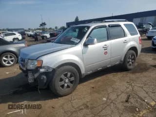 ✅ 2009 Ford Escape Limited • VIN: 1FMCU047X9KA02585 • Lot: 62409195. Listed on Copart with 203,183 mi. Free auction sales archive from the USA and detailed vehicle history report at DreamBid. Image 1.