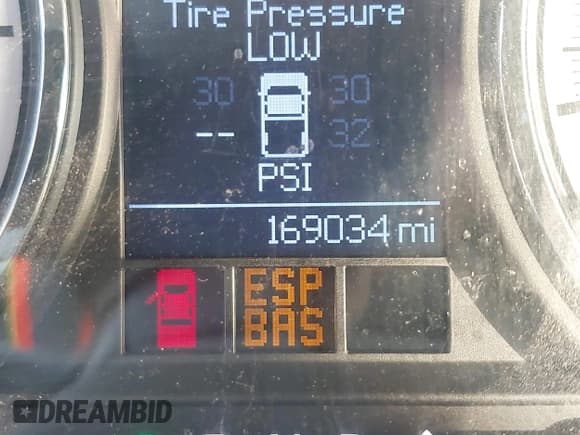 ✅ 2010 Dodge 1500 SLT • VIN: 1D7RV1GP1AS173748 • Lot: 43566678. Listed on IAAI with 169,034 mi. Free auction sales archive from the USA and detailed vehicle history report at DreamBid. Image 14.