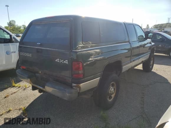 ✅ 2002 Dodge 2500 • VIN: 3B7KF23Z32M247123 • Lot: 65627935. Listed on Copart with 181,273 mi. Free auction sales archive from the USA and detailed vehicle history report at DreamBid. Image 3.