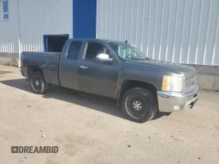 ✅ 2011 Chevrolet Silverado 1500 LT • VIN: 1GCRKSE30BZ321180 • Lot: 82768095. Wystawiony na Copart z przebiegiem 257 472 mil. Bezpłatny archiwum sprzedaży aukcyjnych z USA i szczegółowy raport historii pojazdu na DreamBid. Zdjęcie 4.