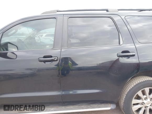 ✅ 2008 Toyota Sequoia SR5 • VIN: 5TDZY64A98S009486 • Lot: 41112431. Listed on IAAI with 202,200 mi. Free auction sales archive from the USA and detailed vehicle history report at DreamBid. Image 13.