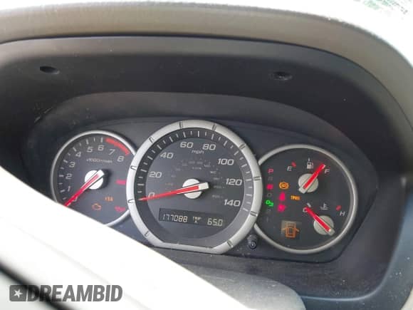 2007 Honda Pilot LX with VIN 5FNYF28167B023921, listed as a IAAI auction lot 42727822 with 177,088 mi miles and . Bid and sale history available at DreamBid. Image 7.