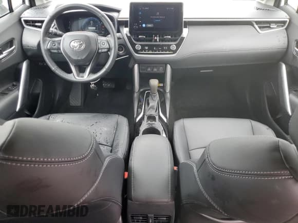 ✅ 2023 Toyota Corolla Cross XLE • VIN: 7MUDAABGXPV060797 • Lot: 55642785. Listed on Copart with 18,293 mi. Free auction sales archive from the USA and detailed vehicle history report at DreamBid. Image 8.