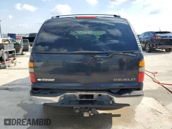 ✅ 2004 Chevrolet Tahoe LS • VIN: 1GNEC13T64R121410 • Lot: 70395744. Listed on Copart with 179,973 mi. Free auction sales archive from the USA and detailed vehicle history report at DreamBid. Image 6.