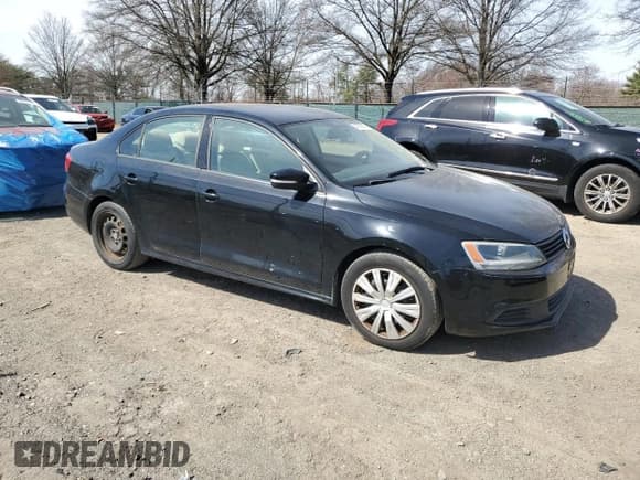✅ 2011 Volkswagen Jetta SE • VIN: 3VWDX7AJ0BM349184 • Lot: 49709535. Listed on Copart with 231,832 mi. Free auction sales archive from the USA and detailed vehicle history report at DreamBid. Image 4.