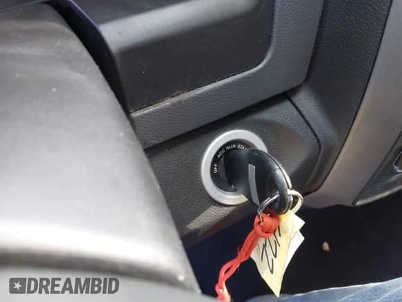 2018 Ram 1500 Tradesman z VIN 1C6RR6FG3JS325422, wystawiony jako IAAI lot #41674052 z przebiegiem 136 502 mil mil oraz . Historia ofert i sprzedaży dostępna na DreamBid. Obrazek 11.