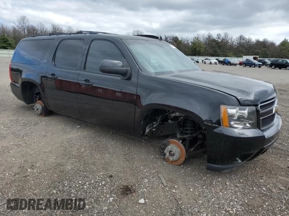✅ 2011 Chevrolet Suburban LT • VIN: 1GNSKJE35BR235818 • Lot: 66523984. Wystawiony na Copart z przebiegiem 120 574 mil. Bezpłatny archiwum sprzedaży aukcyjnych z USA i szczegółowy raport historii pojazdu na DreamBid. Zdjęcie 4.