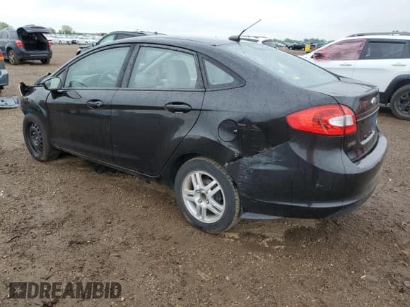 ✅ 2013 Ford Fiesta S • VIN: 3FADP4AJ2DM192770 • Лот: 57842745. Опубликован ранее на Copart с пробегом 211 267 миль. Бесплатный доступ к архиву аукционных продаж из США и подробный отчёт об истории автомобиля на DreamBid. Изображение 2.