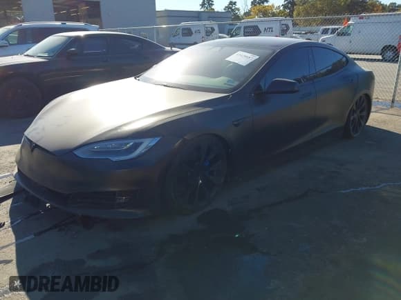 ✅ 2020 Tesla Model S Performance • VIN: 5YJSA1E48LF369718 • Lot: 43420687. Wystawiony na IAAI z przebiegiem Nie podano. Bezpłatny archiwum sprzedaży aukcyjnych z USA i szczegółowy raport historii pojazdu na DreamBid. Zdjęcie 2.