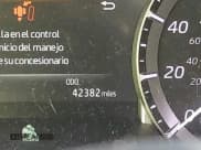 ✅ 2023 Toyota Highlander L • VIN: 5TDKDRAH4PS008096 • Lot: 43677768. Wystawiony na IAAI z przebiegiem 42 382 mil. Bezpłatny archiwum sprzedaży aukcyjnych z USA i szczegółowy raport historii pojazdu na DreamBid. Zdjęcie 15.