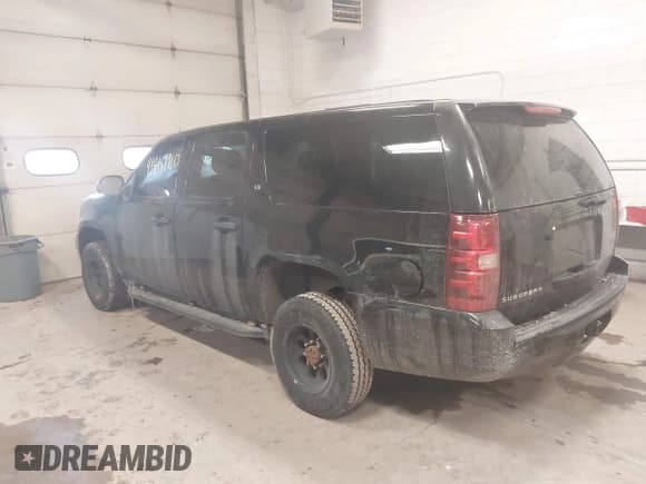 ✅ 2008 Chevrolet Suburban Commercial • VIN: 3GNGK26KX8G149169 • Lot: 41469910. Wystawiony na IAAI z przebiegiem 101 612 mil. Bezpłatny archiwum sprzedaży aukcyjnych z USA i szczegółowy raport historii pojazdu na DreamBid. Zdjęcie 3.