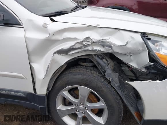 ✅ 2013 Subaru Outback Limited • VIN: 4S4BRBKC2D3249255 • Lot: 43575550. Listed on IAAI with 198,108 mi. Free auction sales archive from the USA and detailed vehicle history report at DreamBid. Image 21.