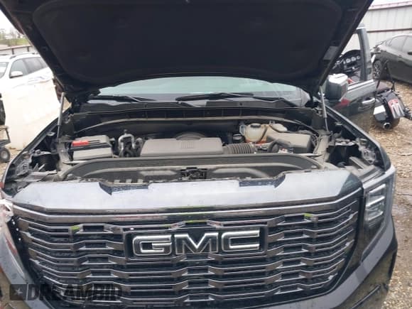 ✅ 2023 GMC Sierra 1500 Denali Ultimate • VIN: 1GTUUHEL3PZ268036 • Лот: 41933675. Опубликован ранее на IAAI с пробегом 17 509 миль. Бесплатный доступ к архиву аукционных продаж из США и подробный отчёт об истории автомобиля на DreamBid. Изображение 10.
