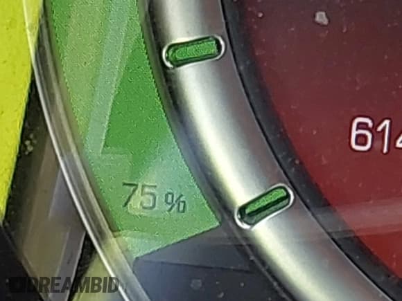 ✅ 2019 FIAT 500e • VIN: 3C3CFFGE1KT803264 • Lot: 42637365. Wystawiony na IAAI z przebiegiem 61 485 mil. Bezpłatny archiwum sprzedaży aukcyjnych z USA i szczegółowy raport historii pojazdu na DreamBid. Zdjęcie 17.