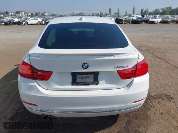 ✅ 2015 BMW 4 Series 428i • VIN: WBA4A9C52FGL86704 • Lot: 42959252. Listed on IAAI with 110,395 mi. Free auction sales archive from the USA and detailed vehicle history report at DreamBid. Image 16.