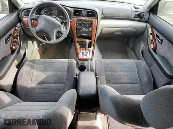 ✅ 2004 Subaru Legacy Outback • VIN: 4S3BH675447620501 • Lot: 89880945. Listed on Copart with 101,357 mi. Free auction sales archive from the USA and detailed vehicle history report at DreamBid. Image 8.