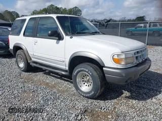 ✅ 2000 Ford Explorer Sport • VIN: 1FMYU60E0YUB07409 • Lot: 41679922. Wystawiony na IAAI z przebiegiem 230 264 mil. Bezpłatny archiwum sprzedaży aukcyjnych z USA i szczegółowy raport historii pojazdu na DreamBid. Zdjęcie 1.
