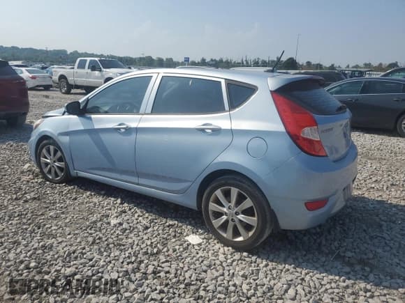 ✅ 2013 Hyundai Accent SE • VIN: KMHCU5AE1DU121672 • Лот: 69457574. Опубликован ранее на Copart с пробегом 151 227 миль. Бесплатный доступ к архиву аукционных продаж из США и подробный отчёт об истории автомобиля на DreamBid. Изображение 2.