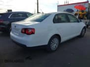 ✅ 2010 Volkswagen Jetta S • VIN: 3VWJX7AJ3AM003616 • Лот: 43747102. Опубликован ранее на IAAI с пробегом 186 283 миль. Бесплатный доступ к архиву аукционных продаж из США и подробный отчёт об истории автомобиля на DreamBid. Изображение 4.