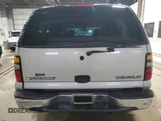 ✅ 2004 Chevrolet Suburban LT • VIN: 1GNFK16Z44J204632 • Лот: 78125794. Опубликован ранее на Copart с пробегом 136 072 миль. Бесплатный доступ к архиву аукционных продаж из США и подробный отчёт об истории автомобиля на DreamBid. Изображение 6.