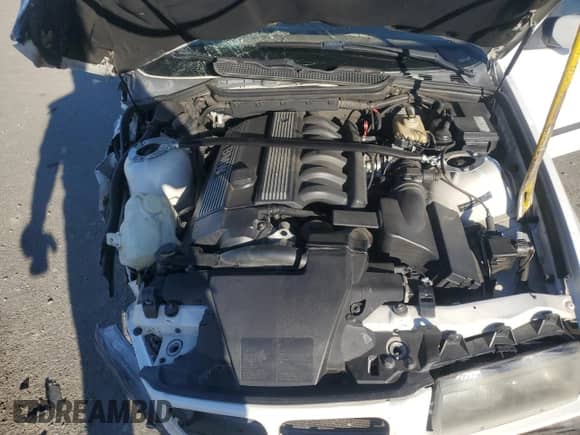 1998 BMW 3 Series 328i z VIN WBACD4329WAV57690, wystawiony jako Copart lot #85951805 z przebiegiem 167 263 mil mil oraz Szkoda całkowita • Salvage title. Historia ofert i sprzedaży dostępna na DreamBid. Obrazek 11.