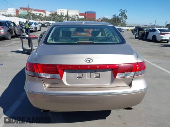 2007 Hyundai Azera SE with VIN KMHFC46F07A183646, listed as a IAAI auction lot 41705832 with 67,230 mi miles and . Bid and sale history available at DreamBid. Image 17.