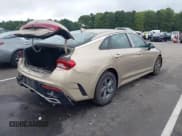 ✅ 2021 Kia K5 LXS • VIN: 5XXG14J27MG051552 • Lot: 43148846. Wystawiony na IAAI z przebiegiem 121 209 mil. Bezpłatny archiwum sprzedaży aukcyjnych z USA i szczegółowy raport historii pojazdu na DreamBid. Zdjęcie 4.