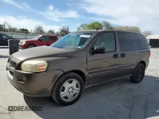 ✅ 2007 Chevrolet Uplander LS • VIN: 1GNDU23127D168903 • Лот: 49718105. Опубликован ранее на Copart с пробегом 247 945 миль. Бесплатный доступ к архиву аукционных продаж из США и подробный отчёт об истории автомобиля на DreamBid. Изображение 1.