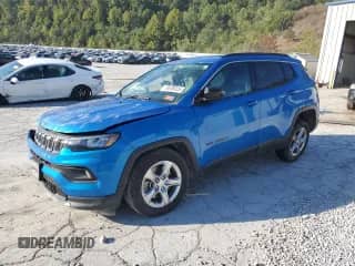 2024 Jeep Compass Latitude с VIN 3C4NJDBNXRT596043, выставлен на аукционе Copart как лот 70636025 с пробегом 30 684 миль миль и Списание • Salvage title. История ставок и продаж доступна на DreamBid. Изображение 1.