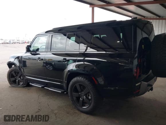 ✅ 2023 Land Rover Defender X-Dynamic SE • VIN: SALE2FEU4P2187068 • Lot: 43321720. Wystawiony na IAAI z przebiegiem 19 084 mil. Bezpłatny archiwum sprzedaży aukcyjnych z USA i szczegółowy raport historii pojazdu na DreamBid. Zdjęcie 14.