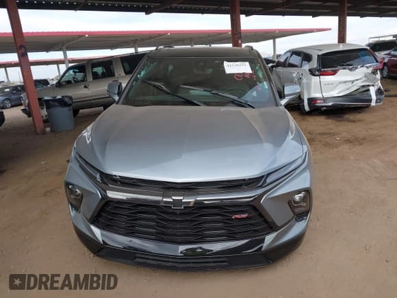 ✅ 2025 Chevrolet Blazer RS • VIN: 3GNKBKRS0SS132438 • Lot: 41539353. Listed on IAAI with 2,598 mi. Free auction sales archive from the USA and detailed vehicle history report at DreamBid. Image 12.