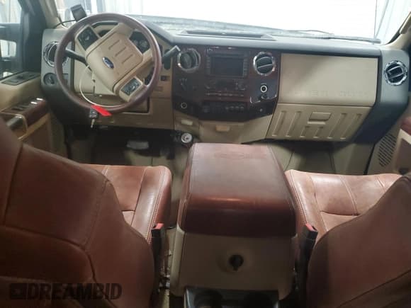 ✅ 2008 Ford F-450 XL • VIN: 1FTXW43R28EB44145 • Lot: 42704195. Wystawiony na Copart z przebiegiem Nie podano. Bezpłatny archiwum sprzedaży aukcyjnych z USA i szczegółowy raport historii pojazdu na DreamBid. Zdjęcie 8.