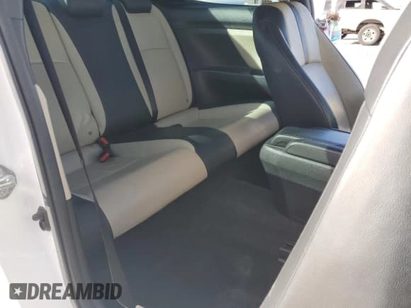 ✅ 2016 Honda Civic EX-L • VIN: 2HGFC3B77GH361536 • Лот: 82398695. Опубликован ранее на Copart с пробегом 143 899 миль. Бесплатный доступ к архиву аукционных продаж из США и подробный отчёт об истории автомобиля на DreamBid. Изображение 10.