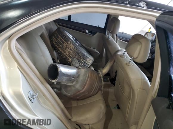 ✅ 2012 Mercedes-Benz C 250 Sport • VIN: WDDGF4HB6CA672840 • Lot: 90070835. Listed on Copart with Not provided. Free auction sales archive from the USA and detailed vehicle history report at DreamBid. Image 10.