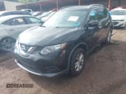✅ 2015 Nissan Rogue S • VIN: KNMAT2MT4FP550281 • Lot: 42553163. Wystawiony na IAAI z przebiegiem 117 605 mil. Bezpłatny archiwum sprzedaży aukcyjnych z USA i szczegółowy raport historii pojazdu na DreamBid. Zdjęcie 17.