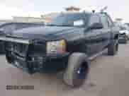 2009 Chevrolet Silverado 1500 LT z VIN 3GCEK23369G177193, wystawiony jako IAAI lot #43494375 z przebiegiem 272 297 mil mil oraz . Historia ofert i sprzedaży dostępna na DreamBid. Obrazek 19.