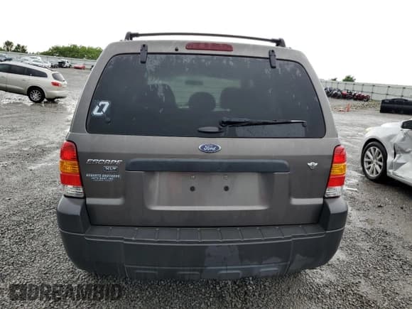 ✅ 2006 Ford Escape XLT • VIN: 1FMCU03136KC97215 • Lot: 55230045. Listed on Copart with 164,189 mi. Free auction sales archive from the USA and detailed vehicle history report at DreamBid. Image 6.