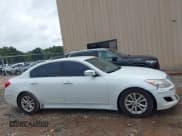 ✅ 2013 Hyundai Genesis 3.8L • VIN: KMHGC4DD2DU250120 • Lot: 43340512. Wystawiony na IAAI z przebiegiem 199 282 mil. Bezpłatny archiwum sprzedaży aukcyjnych z USA i szczegółowy raport historii pojazdu na DreamBid. Zdjęcie 12.