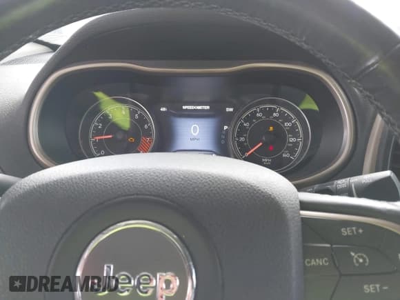 ✅ 2014 Jeep Cherokee Limited • VIN: 1C4PJMDSXEW300700 • Лот: 43648307. Опубликован ранее на IAAI с пробегом 125 257 миль. Бесплатный доступ к архиву аукционных продаж из США и подробный отчёт об истории автомобиля на DreamBid. Изображение 7.